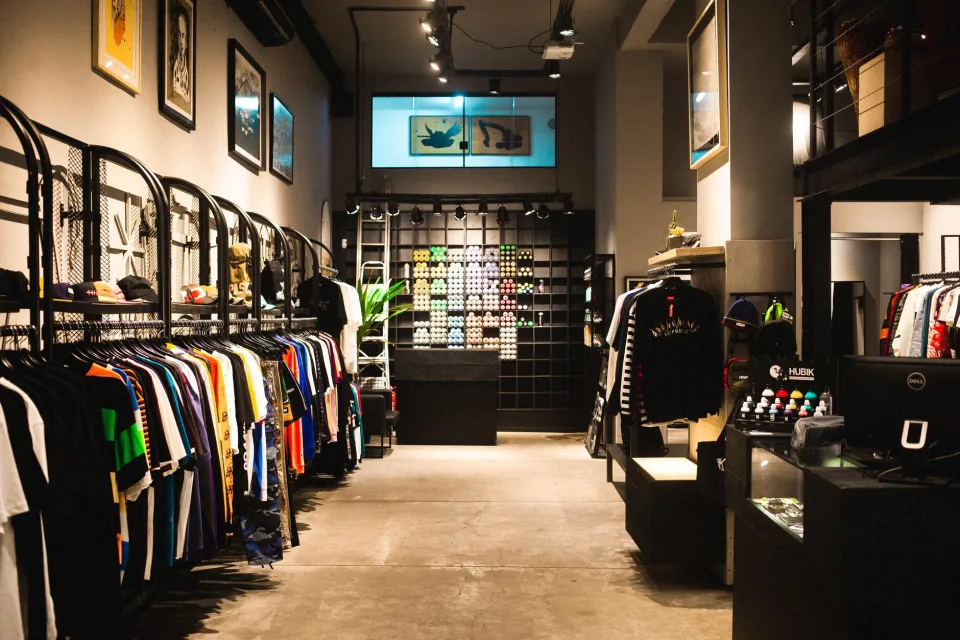 Mặt tiền shop thời trang